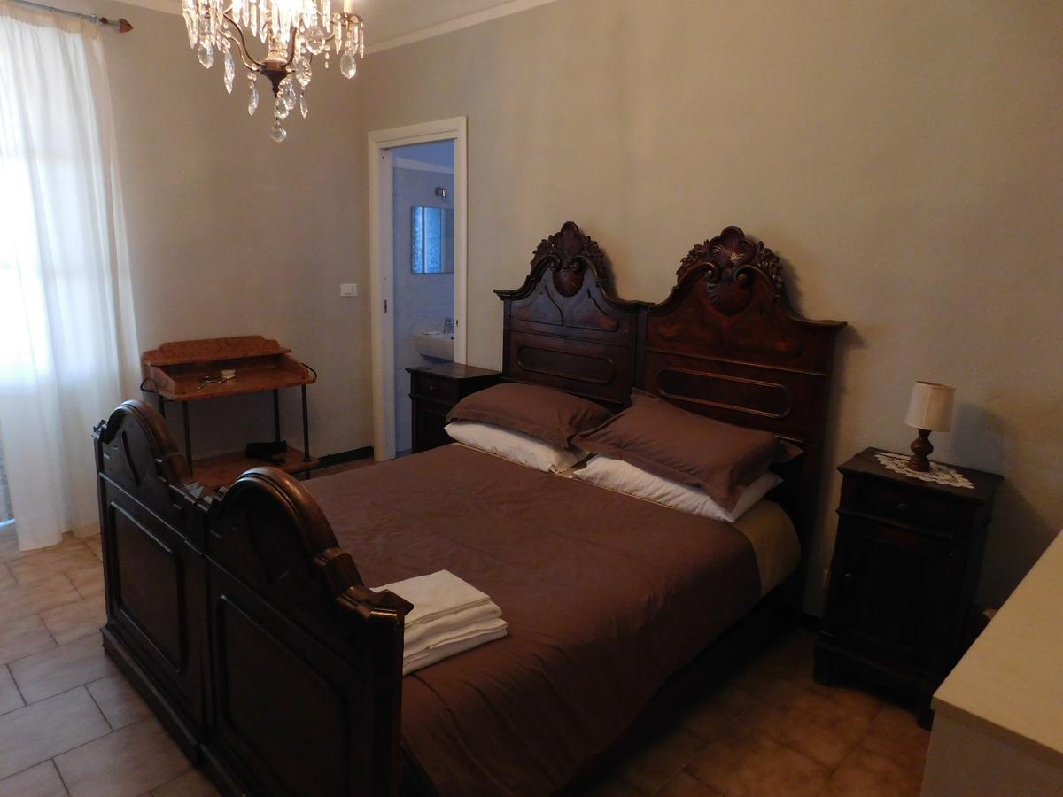 Il Duca Bianco Hotel Calosso Esterno foto
