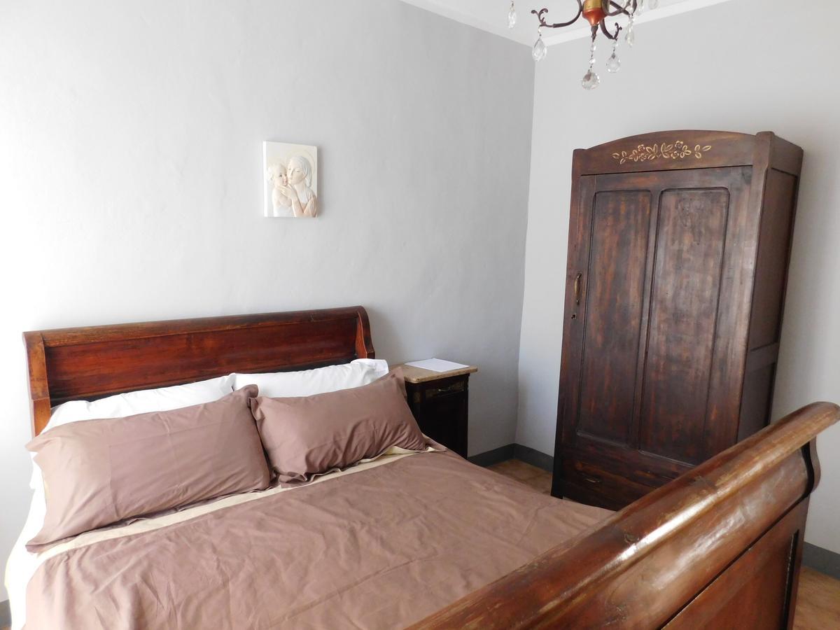 Il Duca Bianco Hotel Calosso Esterno foto