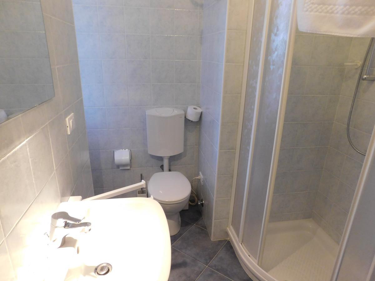 Il Duca Bianco Hotel Calosso Esterno foto