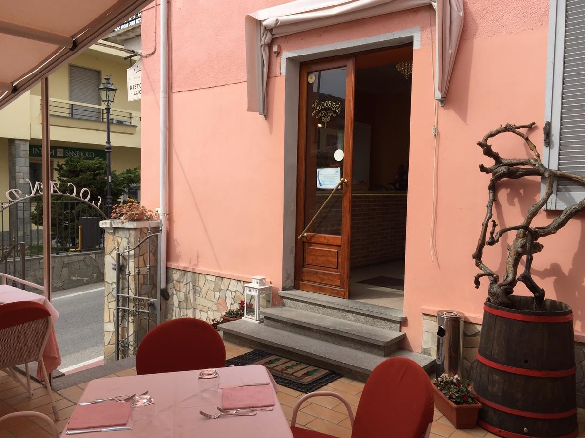 Il Duca Bianco Hotel Calosso Esterno foto